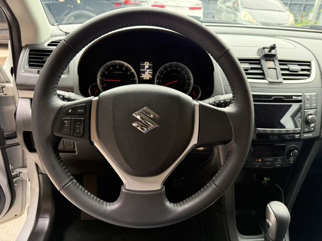 SUZUKI鈴木 SWIFT  第11張相片