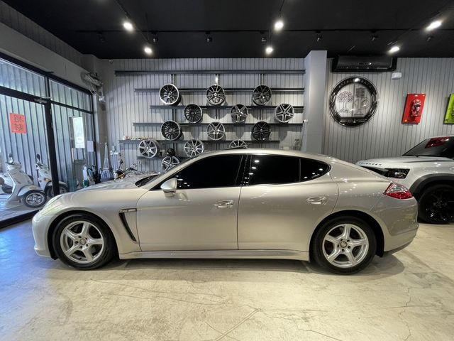 PORSCHE保時捷 PANAMERA  第4張相片