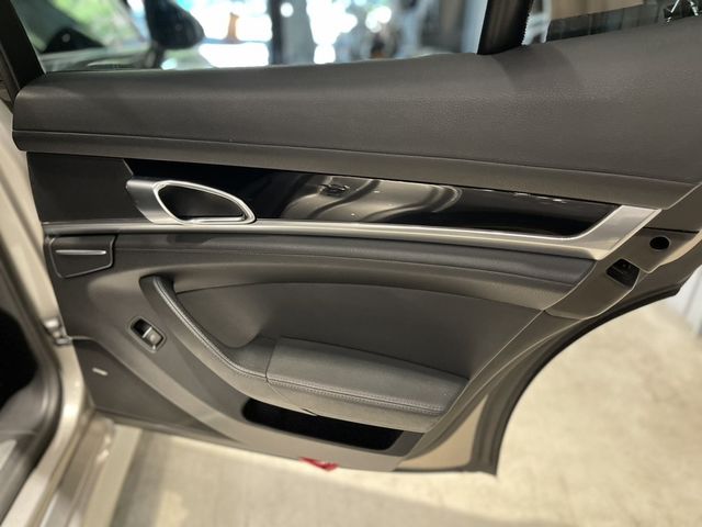 PORSCHE保時捷 PANAMERA  第19張相片