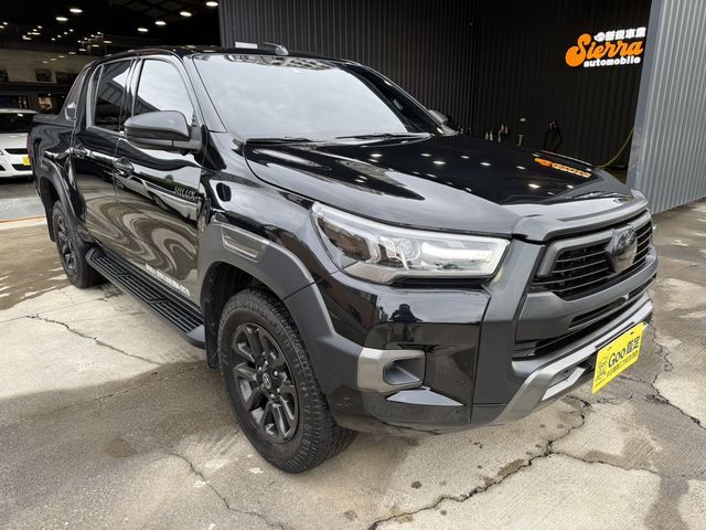 TOYOTA豐田 HILUX  第3張相片