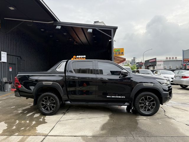 TOYOTA豐田 HILUX  第7張相片