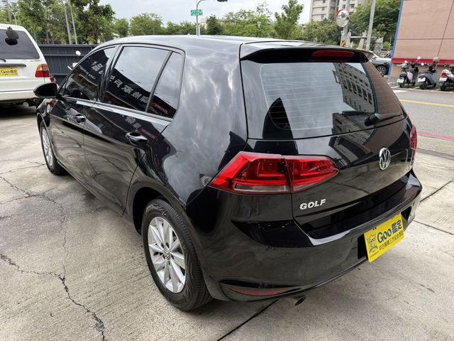 VOLKSWAGEN福斯 GOLF  第6張相片