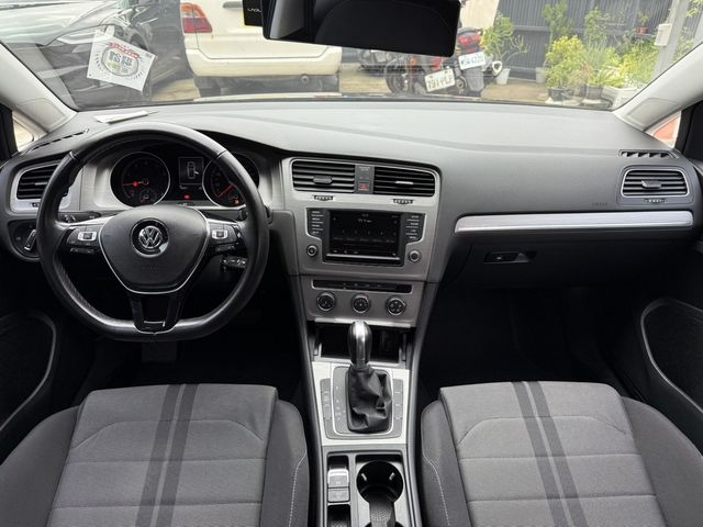 VOLKSWAGEN福斯 GOLF  第9張相片