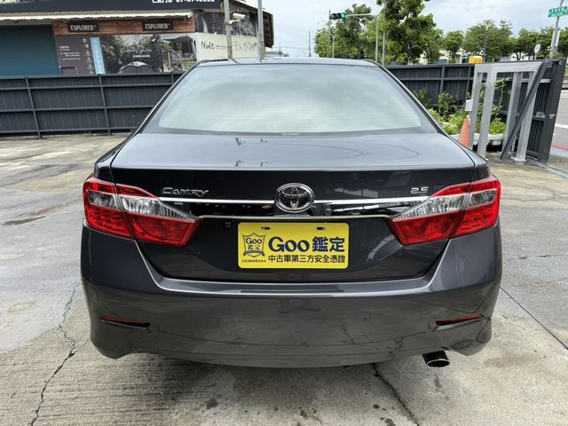 TOYOTA豐田 CAMRY  第5張相片