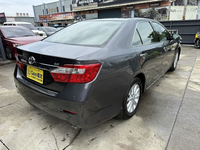 TOYOTA豐田 CAMRY  第6張相片