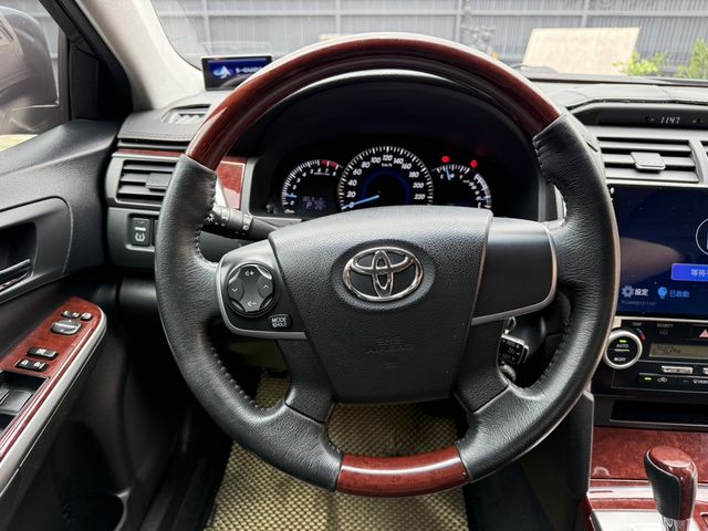 TOYOTA豐田 CAMRY  第13張相片