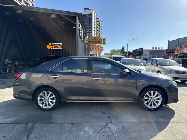 TOYOTA豐田 CAMRY HYBRID  第8張相片
