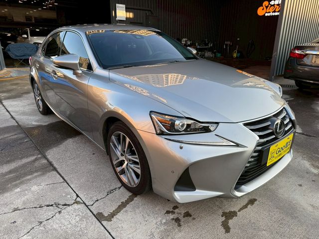 LEXUS凌志 IS 300  第3張相片