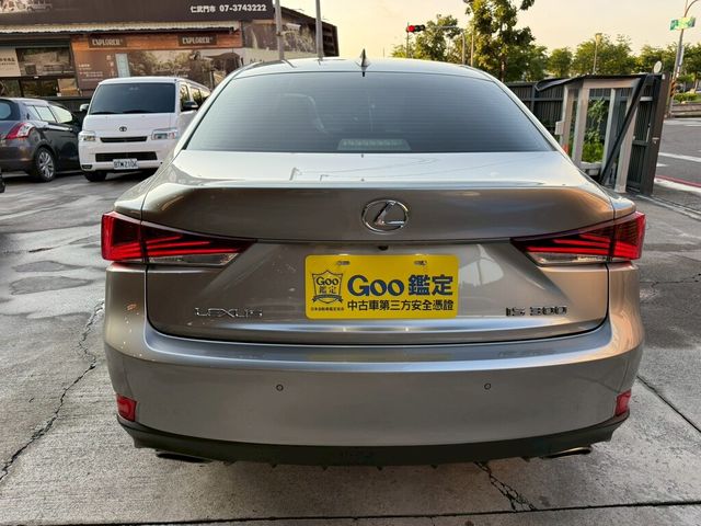 LEXUS凌志 IS 300  第5張相片