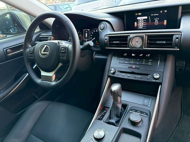 LEXUS凌志 IS 300  第10張相片
