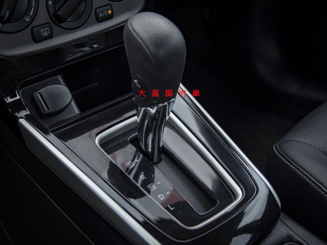 【預約賞車即享網路優惠價】2018小改款 原鈑件 豪華 方向盤快控鍵 中控螢幕 定速巡航 藍牙通訊 光感頭燈  第18張相片