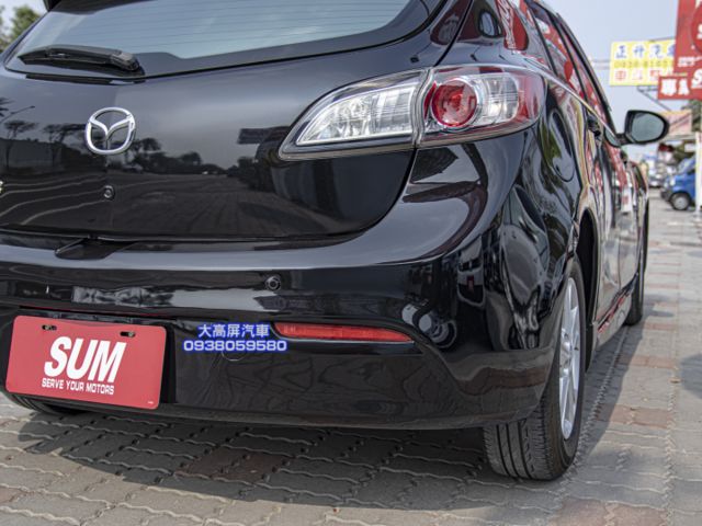 【預約賞車即享網路優惠價】微笑馬三 1.6L 尊貴型 原鈑件 天窗 方向盤快控鍵 遙控車門鎖 ISOFIX  第8張相片