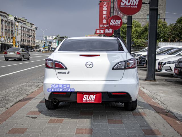 【預約賞車即享網路優惠價】微笑Mazda 3 1.6L 4D 頂級型 前霧燈 電動天窗 方向盤快控鍵  第7張相片