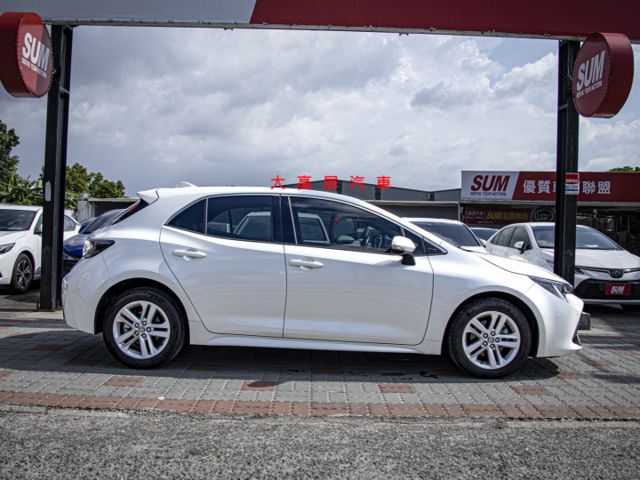 【預約賞車即享網路優惠價】2.0L 尊爵版 原鈑件 LED日行燈 恆溫空調 雙前座電熱椅 中控螢幕 ACC跟車  第5張相片