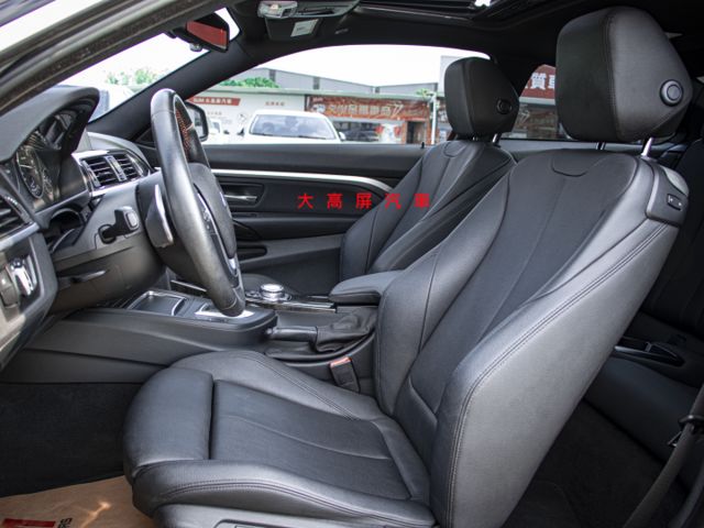 【預約賞車即享網路優惠價】2.0T Sport Line 2D 天窗 換檔撥片 分區溫控 電動椅 IKEY 衛星導航  第9張相片