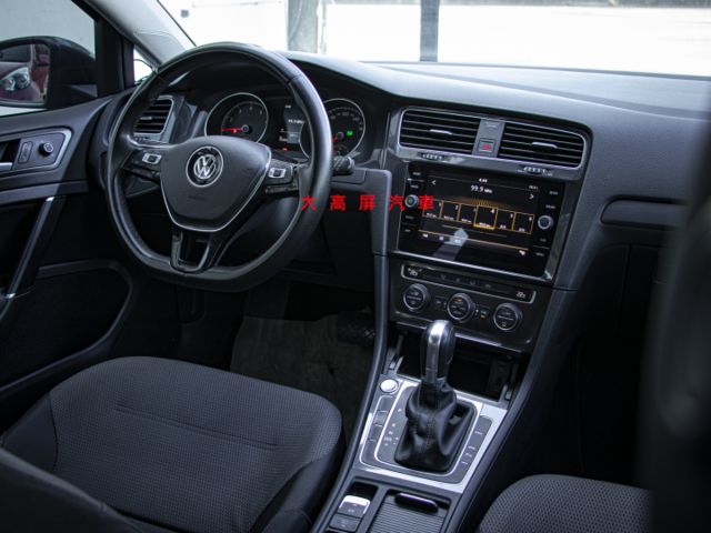 【預約賞車即享網路優惠價】1.0T 230 TSI Comfortline 分區溫控 中控螢幕 IKEY 定速 前方雷達  第11張相片