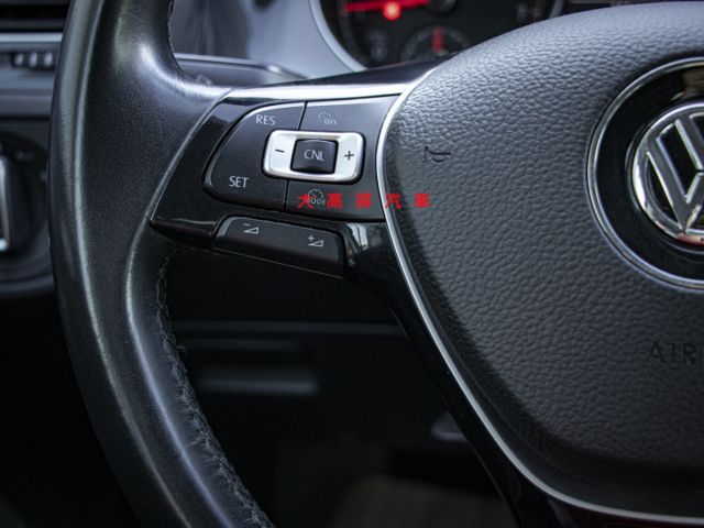 【預約賞車即享網路優惠價】1.0T 230 TSI Comfortline 分區溫控 中控螢幕 IKEY 定速 前方雷達  第13張相片