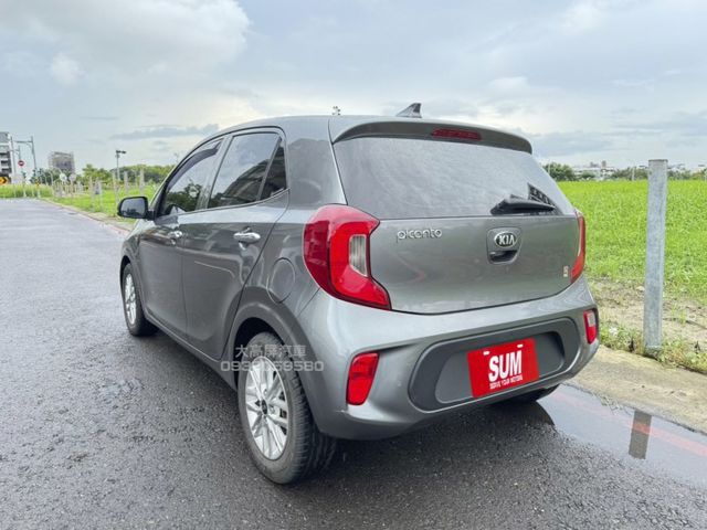 【預約賞車即享網路優惠價】1.2L 都會版 原鈑件 方向盤快控鍵 恆溫空調 中控螢幕 倒車影像 AEB自動緊急煞車  第2張相片