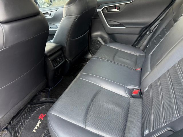 【預約賞車即享網路優惠價】2.5L Hybrid旗艦 4WD 全景天窗 電動椅 IKEY 環景 定速 電尾門 ACC  第4張相片