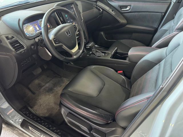 【預約賞車即享網路優惠價】1.8T NEO環景勁化版 原鈑件 換檔撥片 恆溫 中控螢幕 IKEY 定速巡航 電尾門  第3張相片