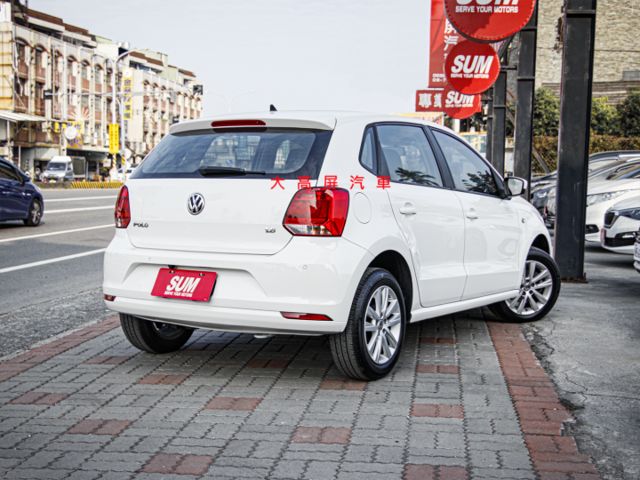 【預約賞車即享網路優惠價】1.6L HL 前後霧燈 恆溫空調 中控螢幕 衛星導航 防盜系統 ISOFIX兒童安全椅固定  第6張相片