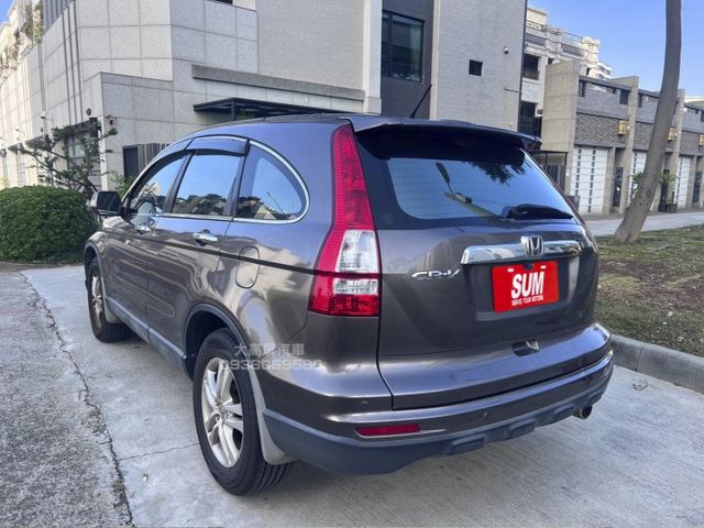 【預約賞車即享網路優惠價】2.4L TVI 原鈑件 前後霧燈 方向盤快控鍵  分區溫控 中控螢幕 衛星導航 定速  第2張相片