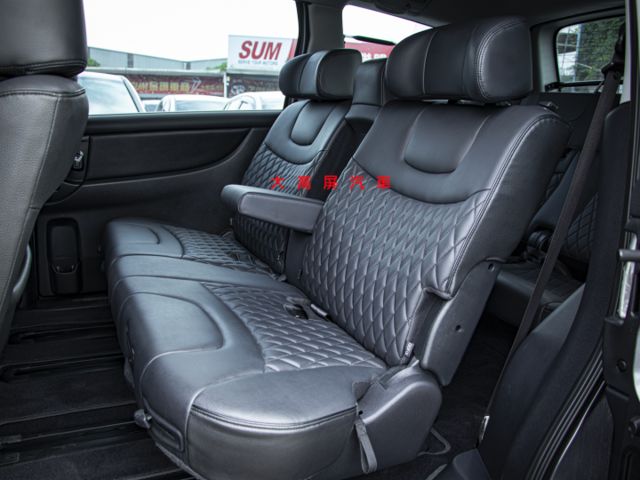 【預約賞車即享網路優惠價】2.2T 精緻型8人 原鈑件 前後霧燈 恆溫空調 中控螢幕 IKEY 斜坡起步輔助  第9張相片