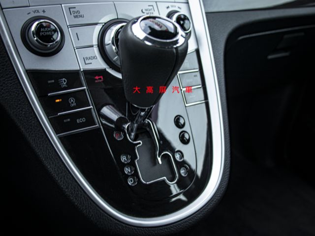 【預約賞車即享網路優惠價】2.2T 精緻型8人 原鈑件 前後霧燈 恆溫空調 中控螢幕 IKEY 斜坡起步輔助  第18張相片