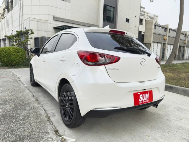 【預約賞車即享網路優惠價】1.5L S 原鈑件 方向盤快控鍵 恆溫空調 中控螢幕 IKEY 定速 車道偏離警示  第2張相片