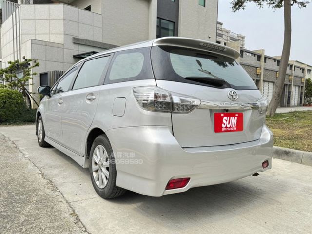 【預約賞車即享網路優惠價】2.0L 經典 原鈑件 前後霧燈 方向盤快控鍵 恆溫空調 CD音響主機 電折後視鏡  第2張相片