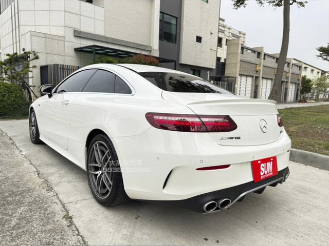 【預約賞車即享網路優惠價】4MATIC+ 原鈑件 天窗 換檔撥片 分區溫控 電動椅 IKEY 自動停車 環景 ACC  第2張相片