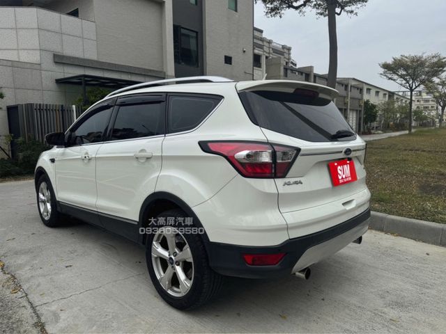 【預約賞車即享網路優惠價】1.5T 時尚經典型 原鈑件 全景天窗 換檔撥片 分區溫控 中控螢幕 IKEY 定速 電尾門  第2張相片