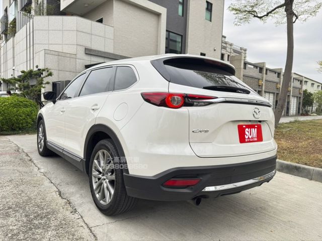【預約賞車即享網路優惠價】 2.5T 2WD風格旗艦版 原鈑件 天窗 分區溫控 中控螢幕 環景 IKEY 定速 電尾門  第2張相片