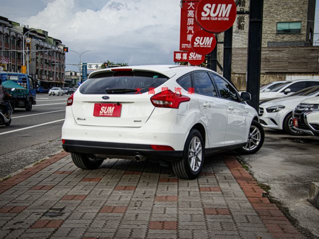 【預約賞車即享網路優惠價】1.5T 汽油時尚型 原鈑件 方向盤快控鍵 換檔撥片 中控螢幕 定速巡航 循跡防滑  第6張相片