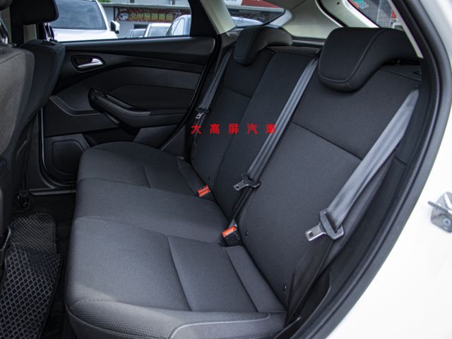 【預約賞車即享網路優惠價】1.5T 汽油時尚型 原鈑件 方向盤快控鍵 換檔撥片 中控螢幕 定速巡航 循跡防滑  第10張相片