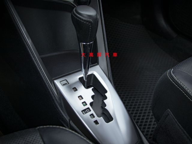 【預約賞車即享網路優惠價】1.5L 經典  後霧燈 後座分離倒覆 CD音響主機 到車雷達 防盜系統 兒童安全鎖  第15張相片