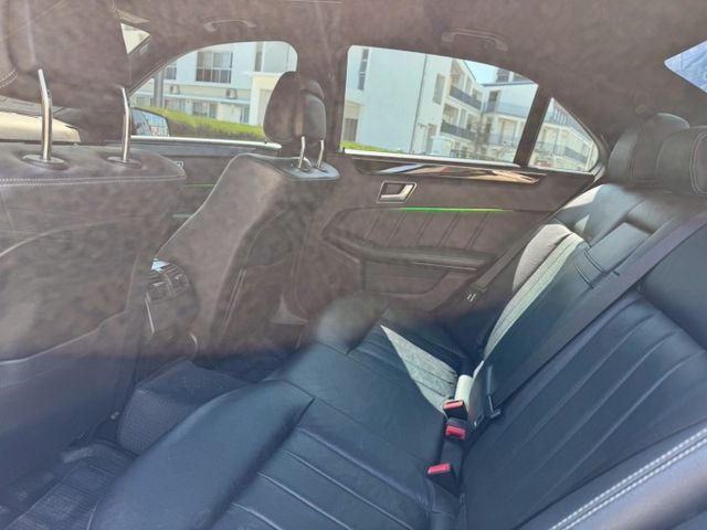 【預約賞車即享網路優惠價】2.0T後霧燈 LED日行燈 天窗 換檔撥片 分區溫控 電動椅 IKEY 導航 定速 自動停車  第4張相片