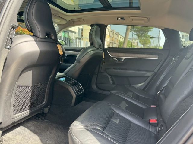 【預約賞車即享網路優惠價】Inscription 原鈑件 全景天窗 分區溫控 電動椅 IKEY 導航 ACC 環景  第4張相片