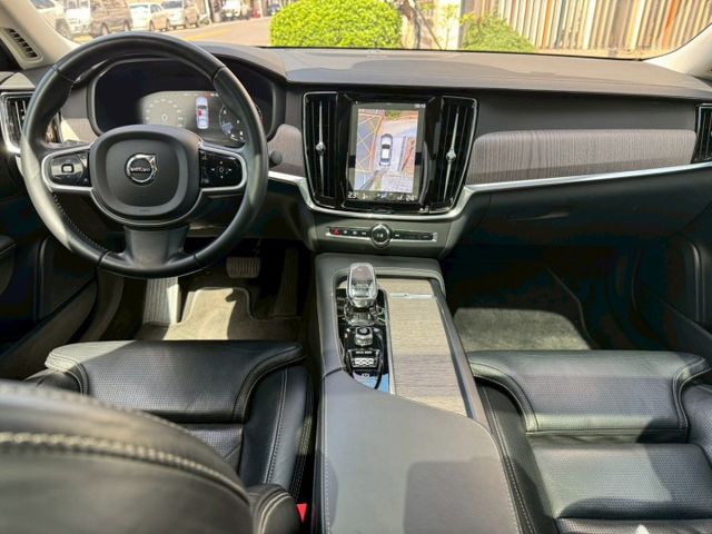 【預約賞車即享網路優惠價】Inscription 原鈑件 全景天窗 分區溫控 電動椅 IKEY 導航 ACC 環景  第5張相片