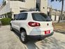 【預約賞車即享網路優惠價】2.0T TSI 原鈑件 後霧燈 恆溫空調 CD音響主機 電動尾門 ISOFIX  第2張縮圖