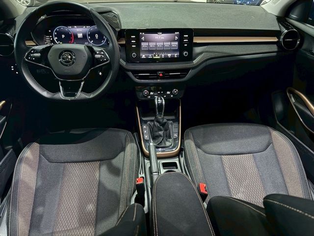 【預約賞車即享網路優惠價】 1.5T TSI豪華菁英版 原鈑件 主動轉向頭燈 分區溫控 中控螢幕 IKEY 定速 ACC  第5張相片