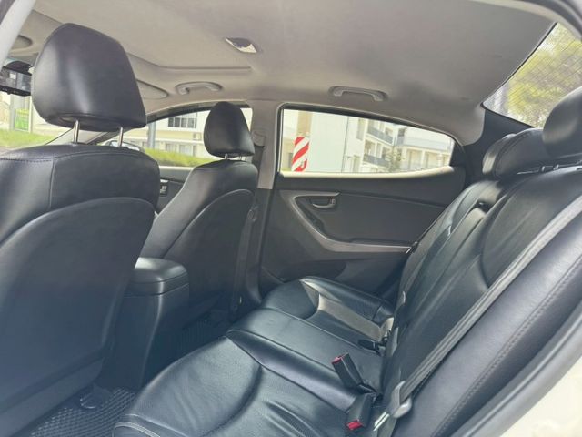 【預約賞車即享網路優惠價】1.8L 旗艦版 原鈑件 電動天窗 分區溫控 電動椅 IKEY 定速巡航 循跡防滑  第4張相片