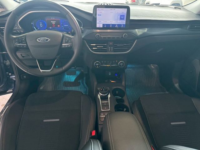 【預約賞車即享網路優惠價】1.5T 任性版 原鈑件 換檔撥片 換檔撥片 電動椅 中控螢幕 IKEY 定速 ACC  第5張相片