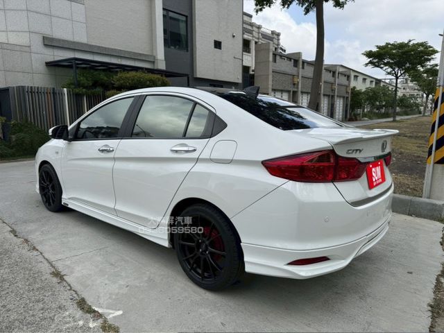 【預約賞車即享網路優惠價】1.5L VTI-S 前後霧燈 換檔撥片 恆溫空調 中控螢幕 衛星導航 定速巡航  第2張相片