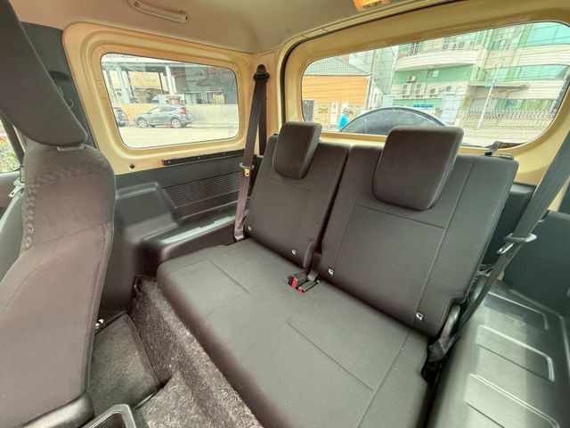 【預約賞車即享網路優惠價】1.5L GLX 原鈑件 LED頭燈 方向盤快控鍵 恆溫空調 中控螢幕 定速巡航 循跡防滑  第4張相片