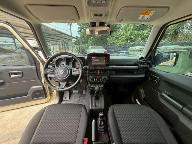 【預約賞車即享網路優惠價】1.5L GLX 原鈑件 LED頭燈 方向盤快控鍵 恆溫空調 中控螢幕 定速巡航 循跡防滑  第5張相片