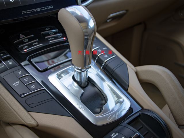 【預約賞車即享網路優惠價】3.6T S 原鈑件 LED日行燈 換檔撥片 分區溫控 電動椅 中控螢幕 定速 電尾門  第19張相片