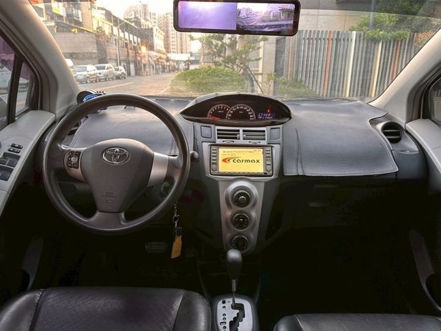 【預約賞車即享網路優惠價】1.5L G版 後霧燈 中控螢幕 倒車影像 電動後視鏡 後視鏡行車紀錄器  第5張相片