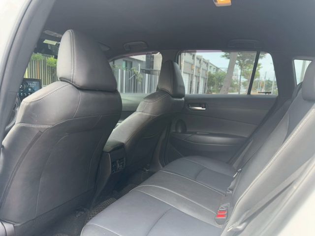 【預約賞車即享網路優惠價】1.8L GR Sport 空力套件 恆溫空調 IKEY 定速巡航 環景影像 ACC 跑車座椅  第4張相片