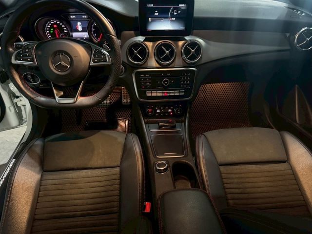 【預約賞車即享網路優惠價】1.6T 運動版 原鈑件 空力套件 換檔撥片 分區溫控 IKEY 自動停車 電尾門  第5張相片